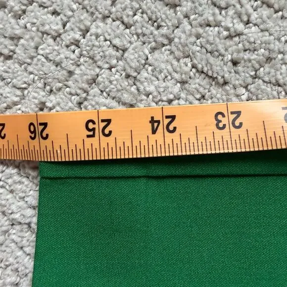 By Anthropologie The Essential Crop Flare Pants Kelly Green Size 10 - Picture 9 of 9